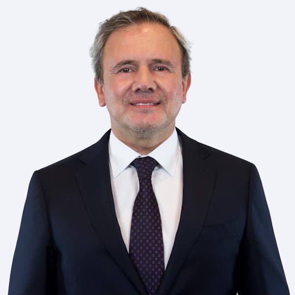 Gustavo Sanhueza Dueñas